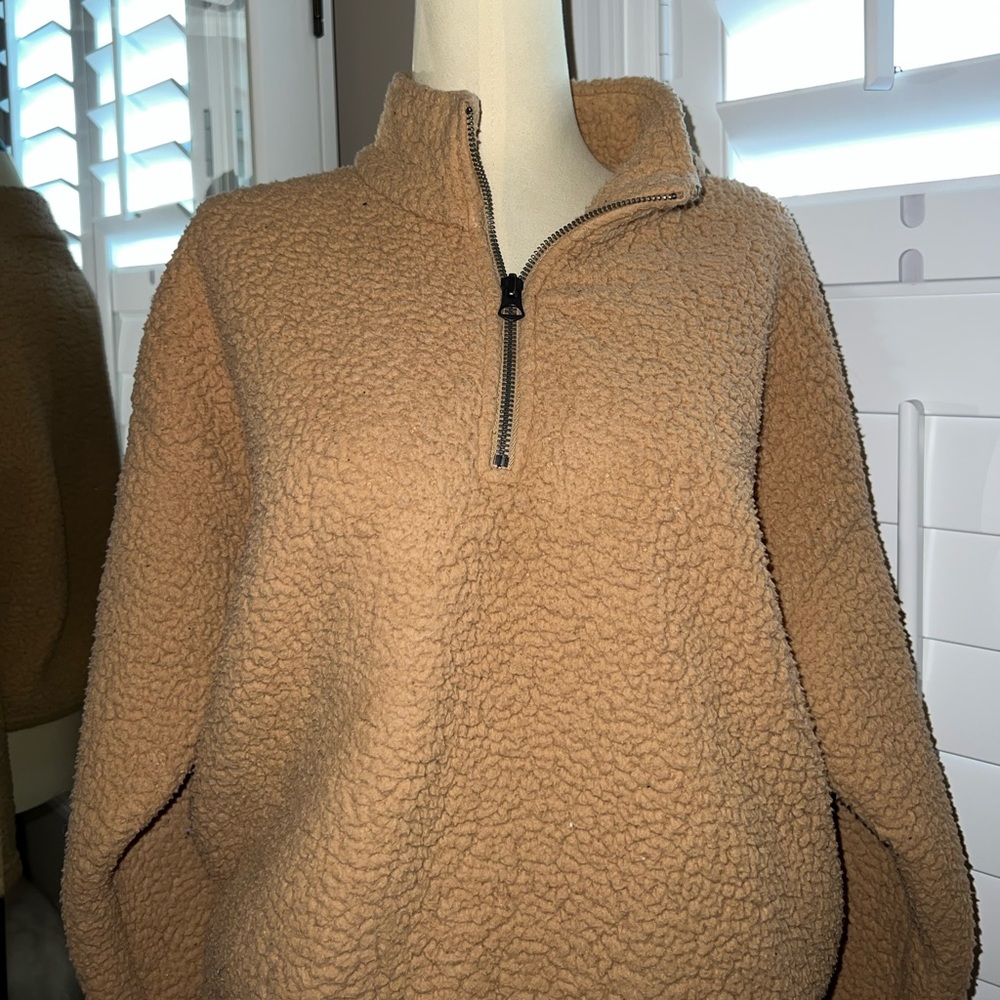 Hollister Sweatshirt
